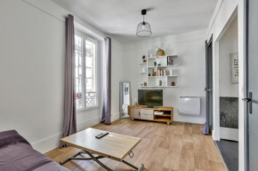 2 room flat in the heart of Montmartre